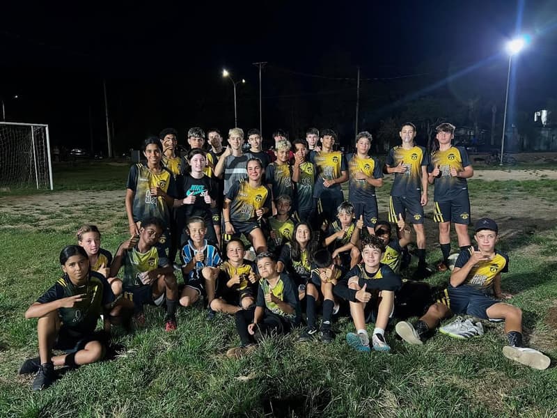 Vôlei: As amizades começam aqui.